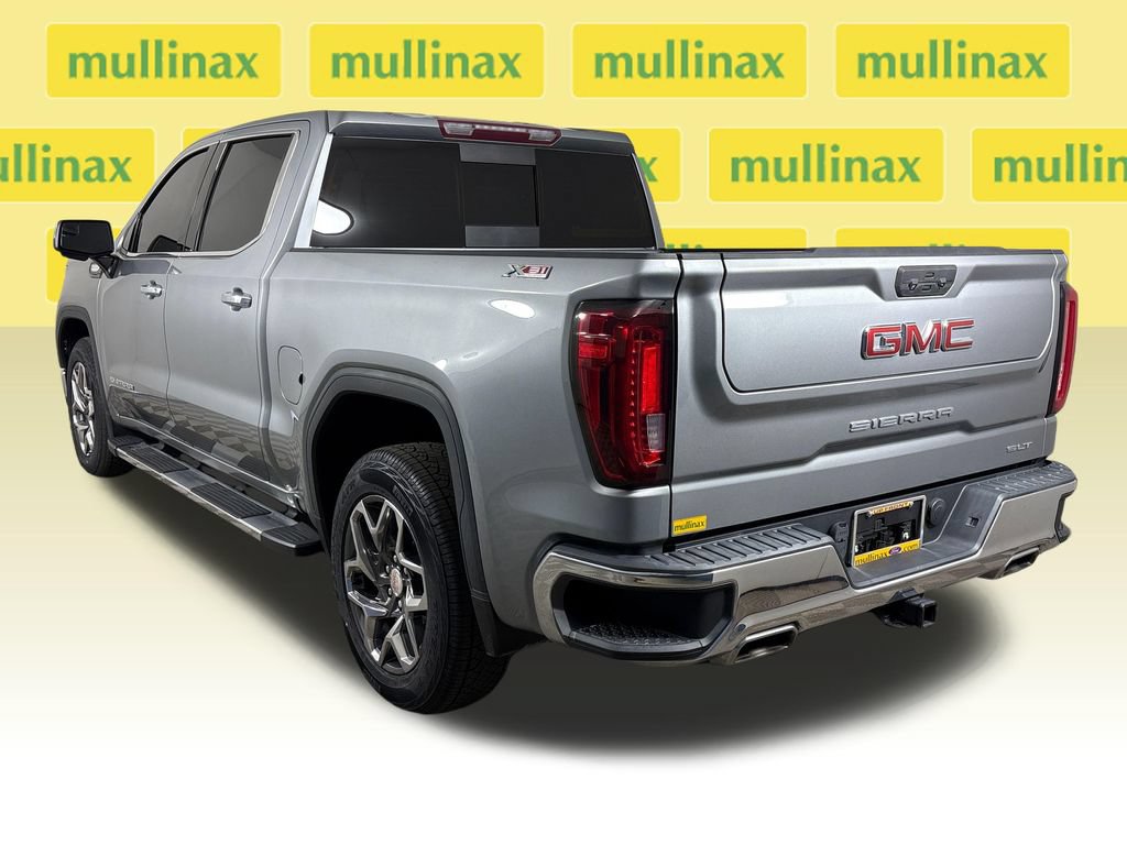 Used 2023 GMC Sierra 1500 SLT AWD/4WD image 9