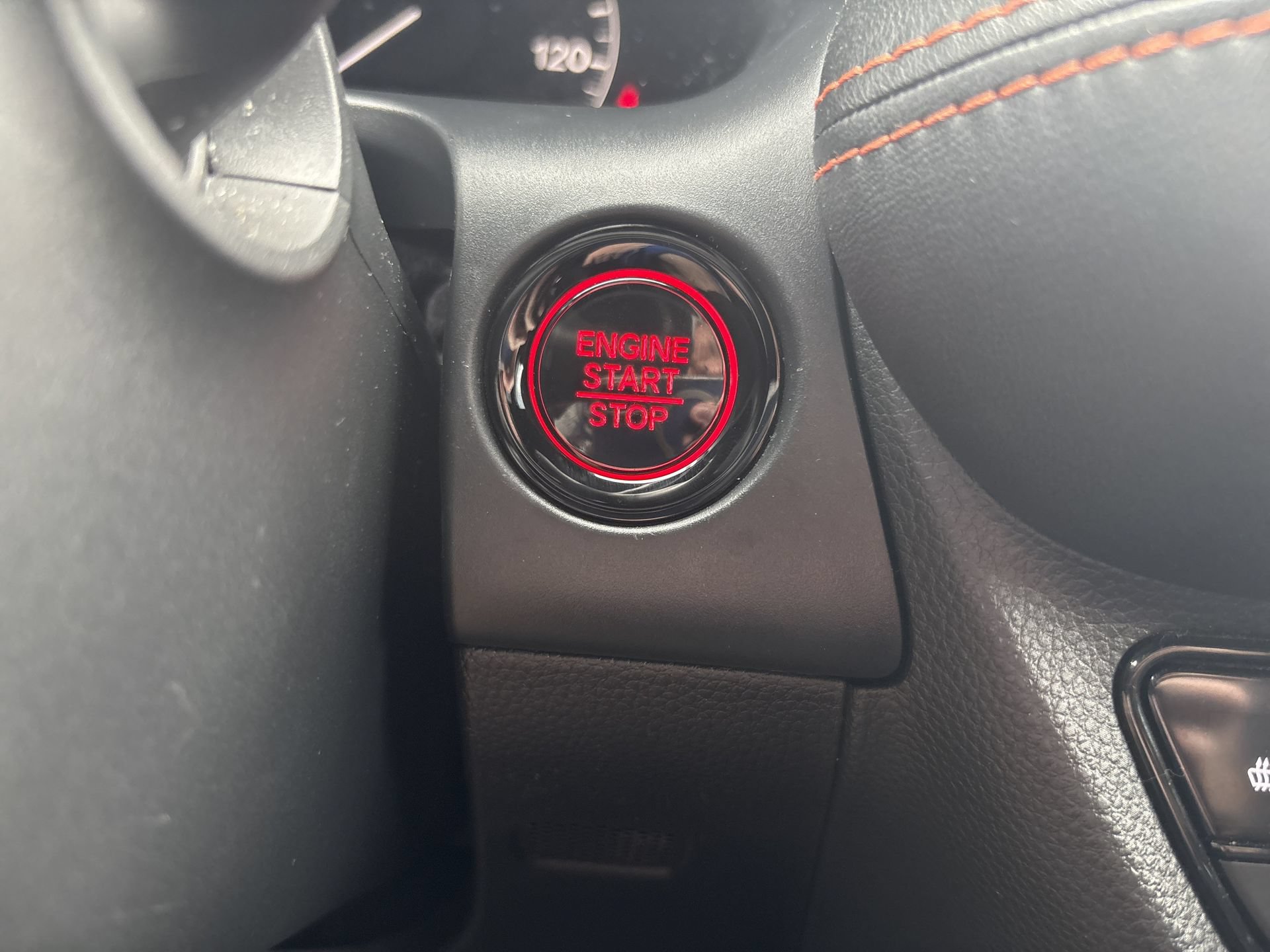 Used 2025 Honda HR-V Sport image 10