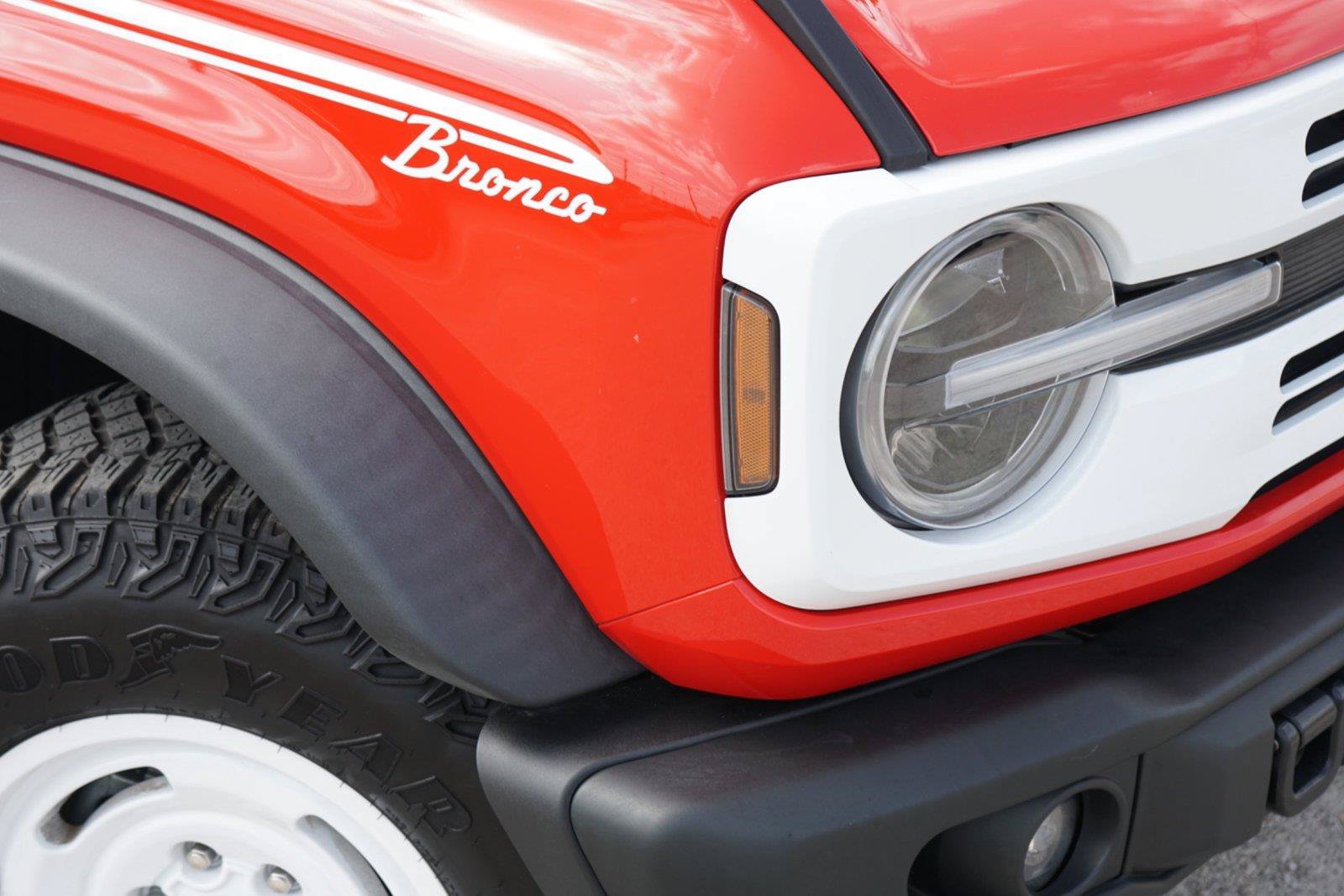 Certified 2023 Ford Bronco Heritage Edition AWD/4WD image 3