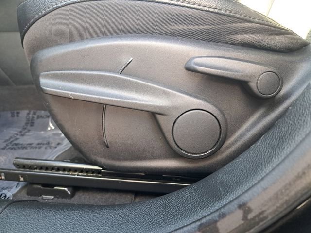 Used 2024 Jeep Compass Latitude image 18