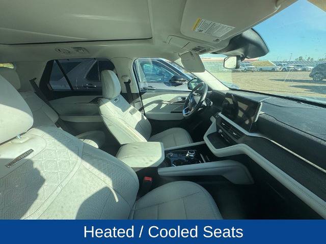 Certified 2025 Ford Explorer Platinum w/ Ultimate Package AWD/4WD image 8