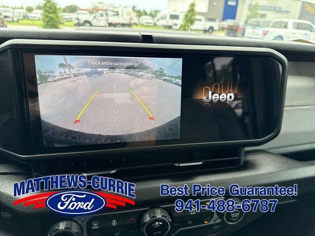 Used 2025 Jeep Wrangler Unlimited Sport AWD/4WD image 17