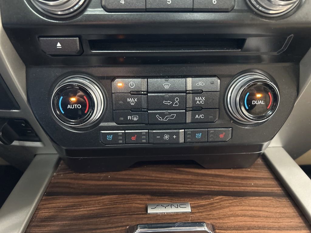 Certified 2017 Ford F150 Lariat w/ Equipment Group 502A Luxury image 21