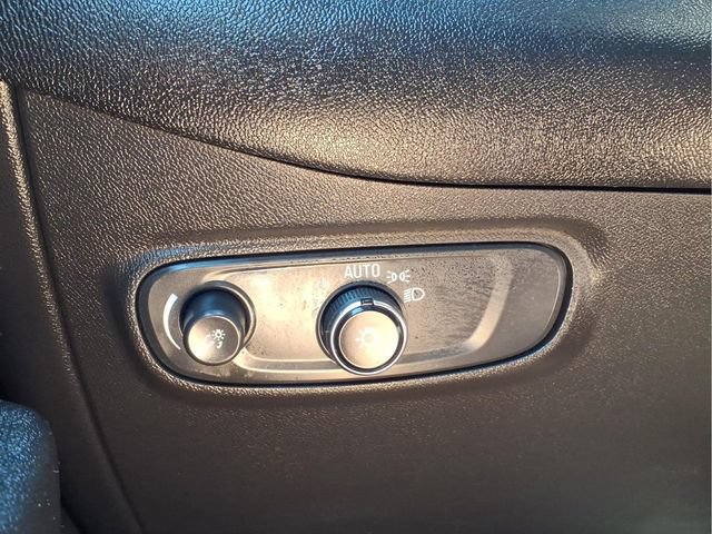Used 2022 Chevrolet Equinox LT FWD image 24
