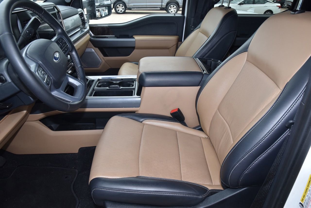 Certified 2025 Ford F250 Lariat w/ Lariat Ultimate Package AWD/4WD image 9