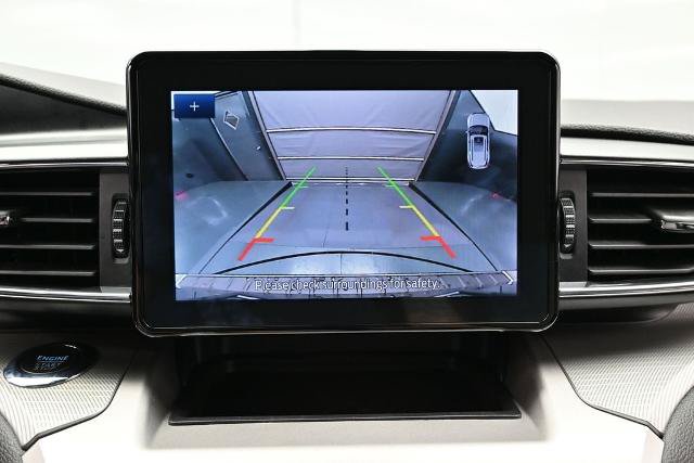 Certified 2022 Ford Explorer XLT w/ Equipment Group 202A AWD/4WD image 40