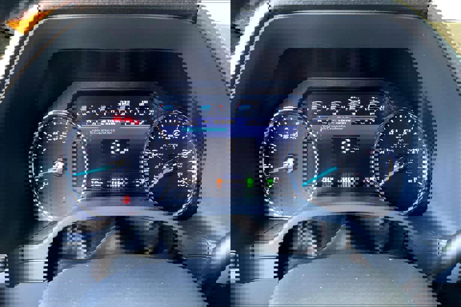 Certified 2022 Ford F450 Platinum w/ FX4 Off-Road Package image 26