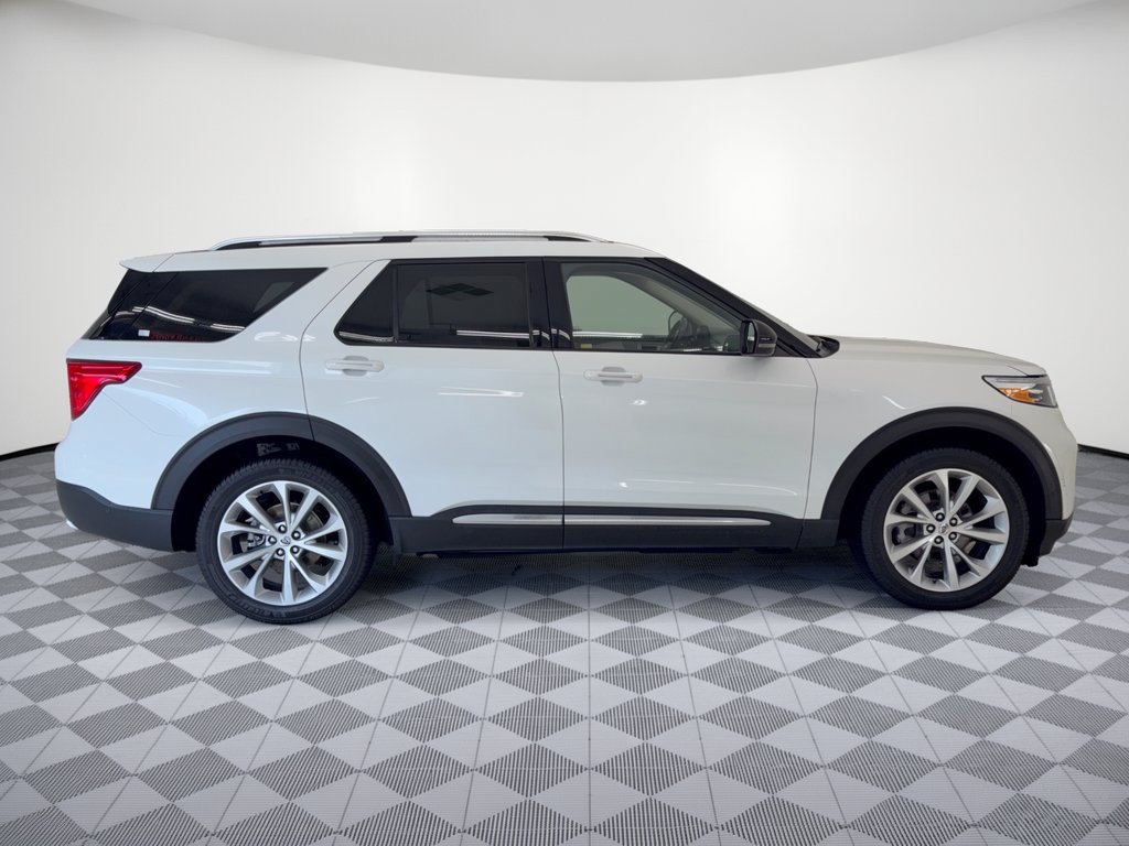 Certified 2021 Ford Explorer Platinum w/ Equipment Group 601A AWD/4WD image 8
