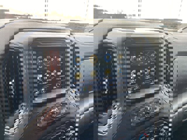 Used 2019 Chevrolet Silverado 1500 Custom Trail Boss w/ Custom Convenience Package image 13