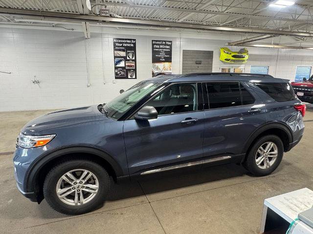 Certified 2021 Ford Explorer XLT w/ Class III Trailer Tow Package AWD/4WD image 4