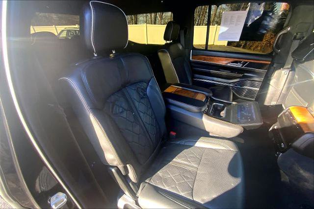 Used 2022 Jeep Grand Wagoneer Series III w/ Rear Seat Video Group 1 image 19