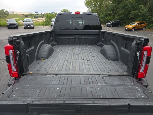 Certified 2025 Ford F250 Platinum image 15