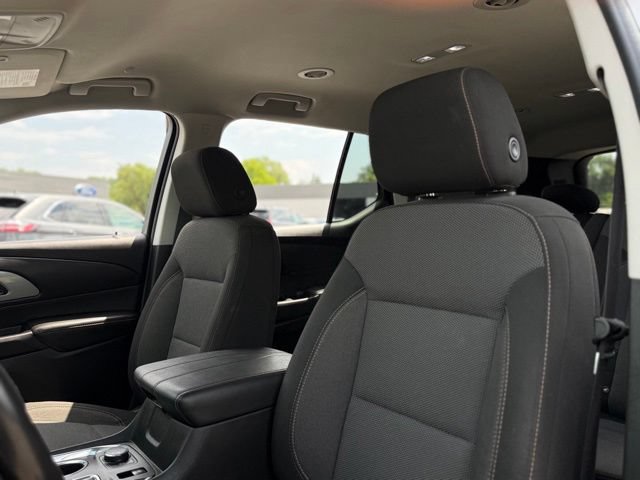 Used 2020 Chevrolet Traverse LT FWD image 14