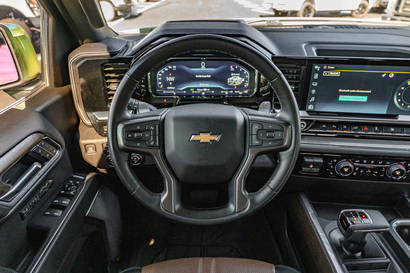 Used 2023 Chevrolet Silverado 1500 High Country w/ Technology Package AWD/4WD image 22