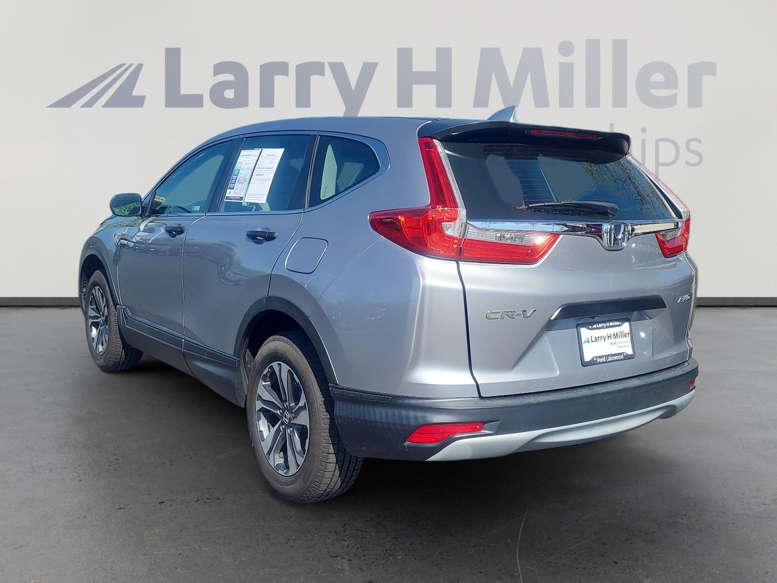 Used 2018 Honda CR-V LX image 3
