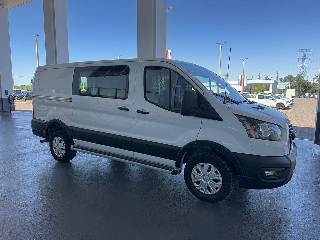 Certified 2025 Ford Transit 250 Low Roof w/ Exterior Upgrade Package RWD image 5
