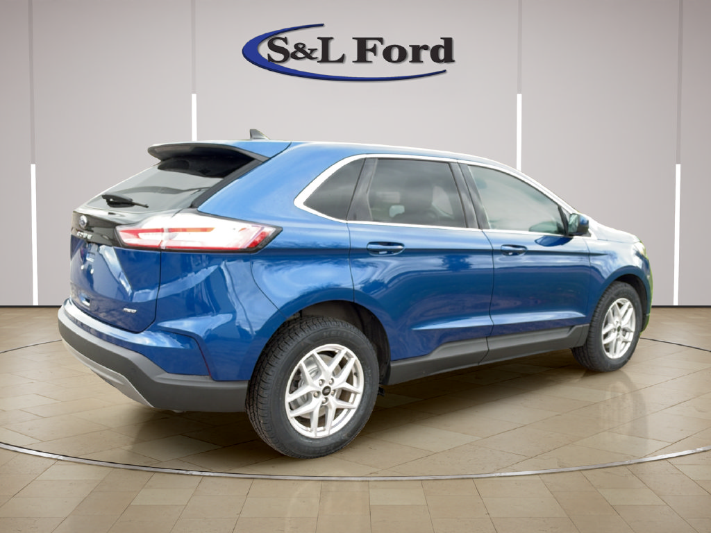 Certified 2024 Ford Edge SEL w/ Convenience Package AWD/4WD image 8