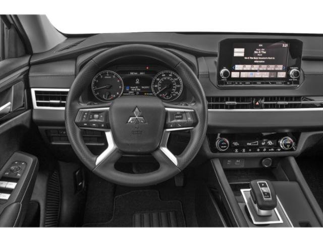 Used 2022 Mitsubishi Outlander ES FWD image 7