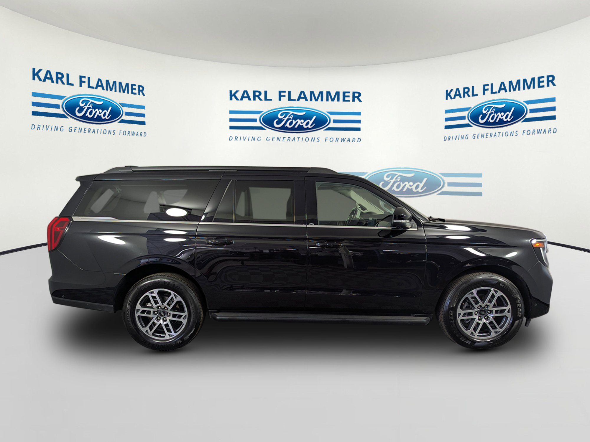 Certified 2025 Ford Expedition Max Active RWD image 2
