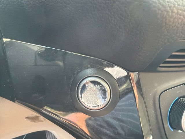 Certified 2019 Ford Escape Titanium FWD image 10