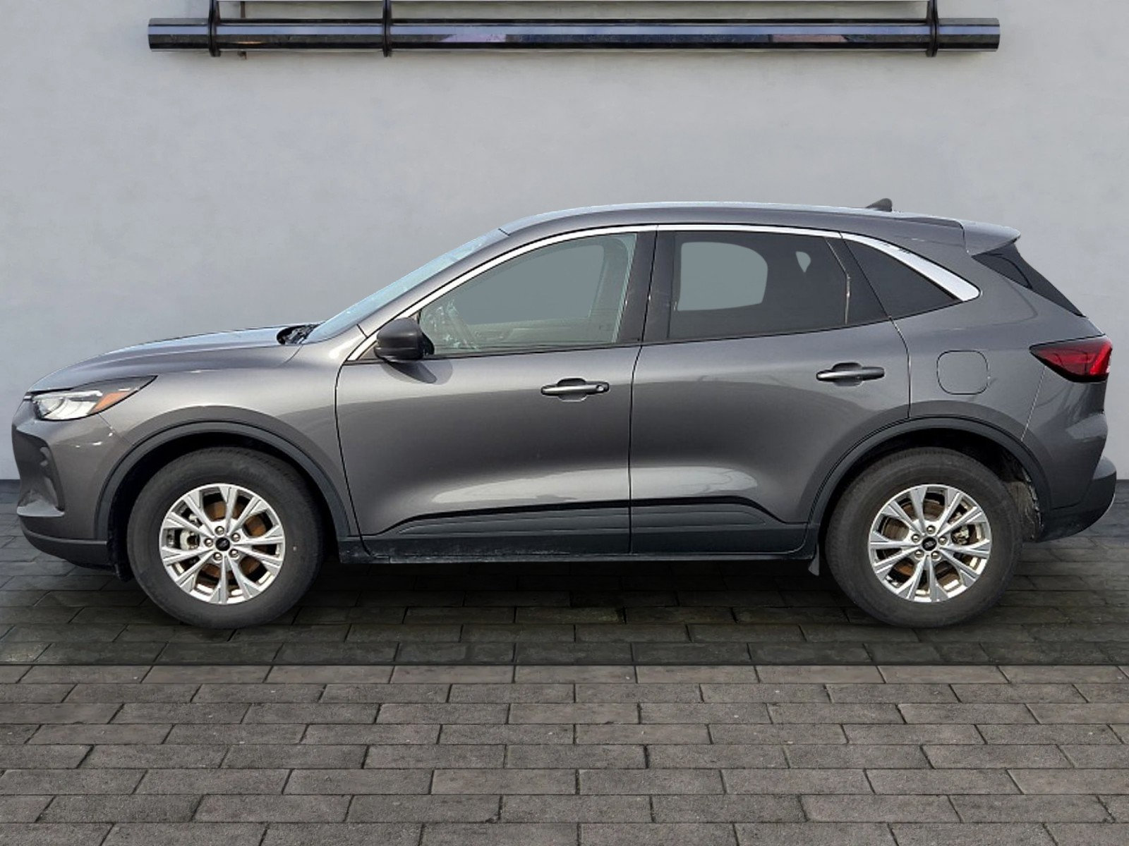 Certified 2023 Ford Escape Active AWD/4WD image 6