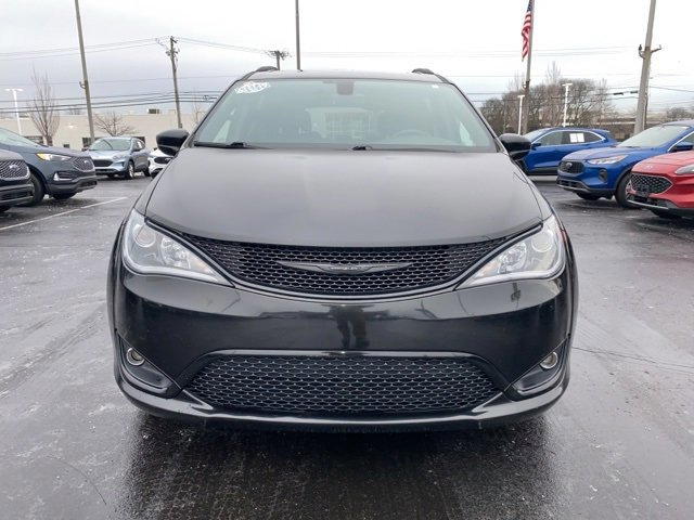 Used 2018 Chrysler Pacifica Touring-L Plus image 8