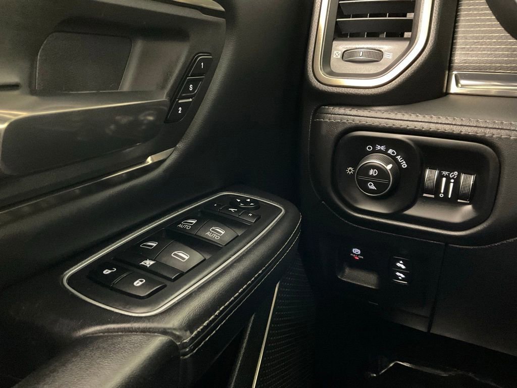Used 2021 RAM 1500 Limited w/ Body Color Bumper Group image 20