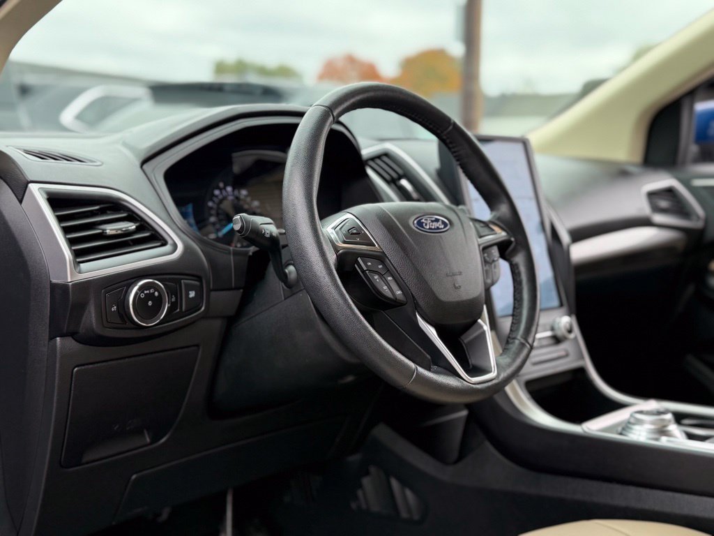 Certified 2023 Ford Edge SEL AWD/4WD image 10