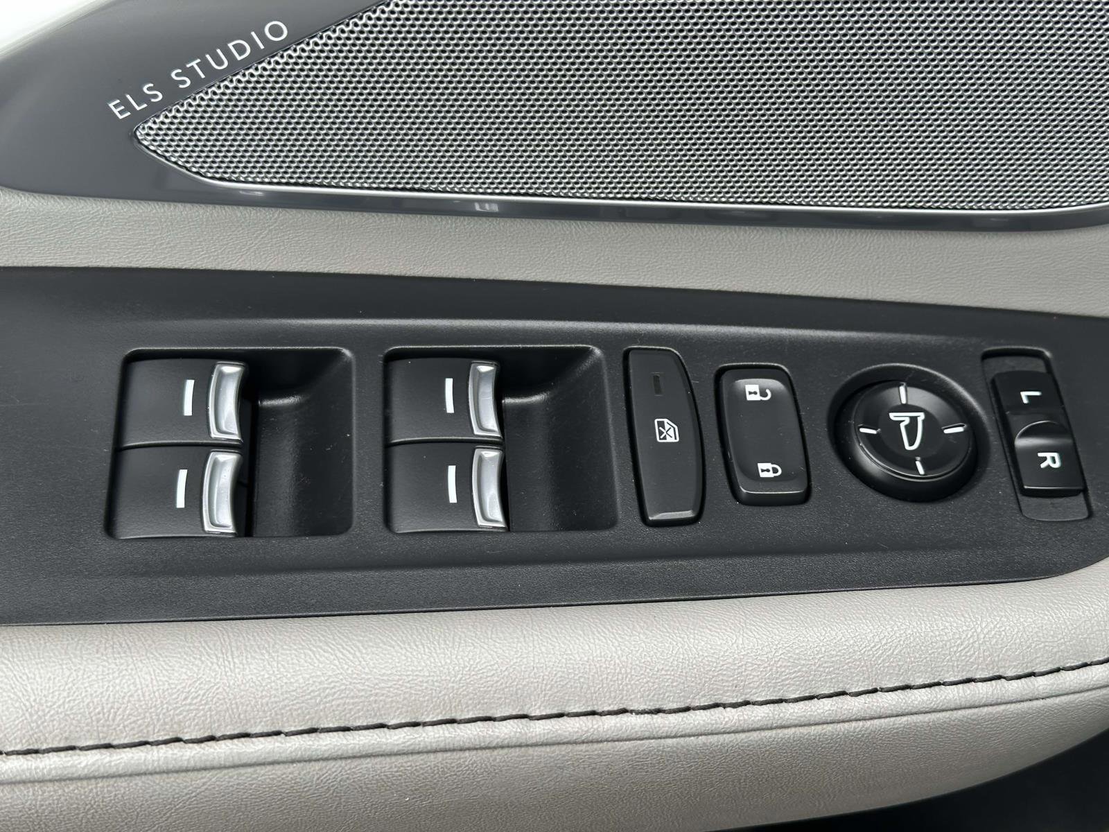 Used 2021 Acura RDX AWD w/ Technology Package image 18