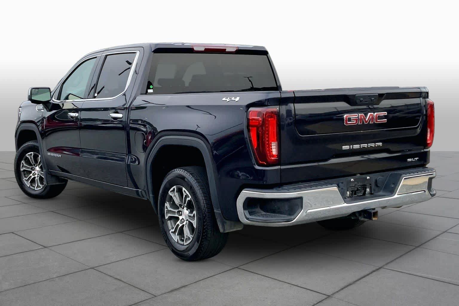Used 2025 GMC Sierra 1500 SLT AWD/4WD image 11
