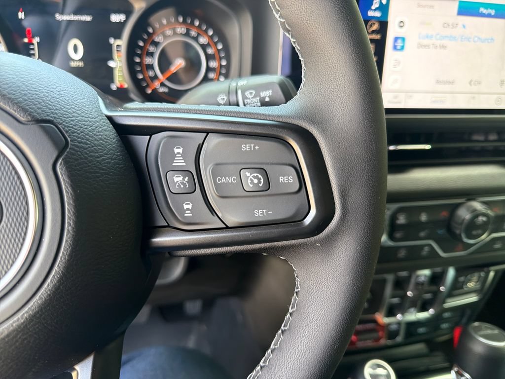 Used 2026 Jeep Gladiator Sport AWD/4WD image 29