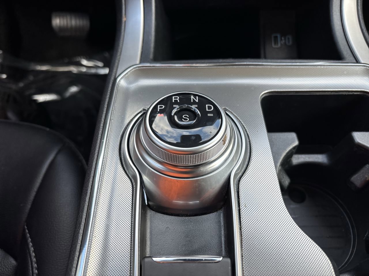 Certified 2022 Ford Edge SEL w/ Convenience Package image 26