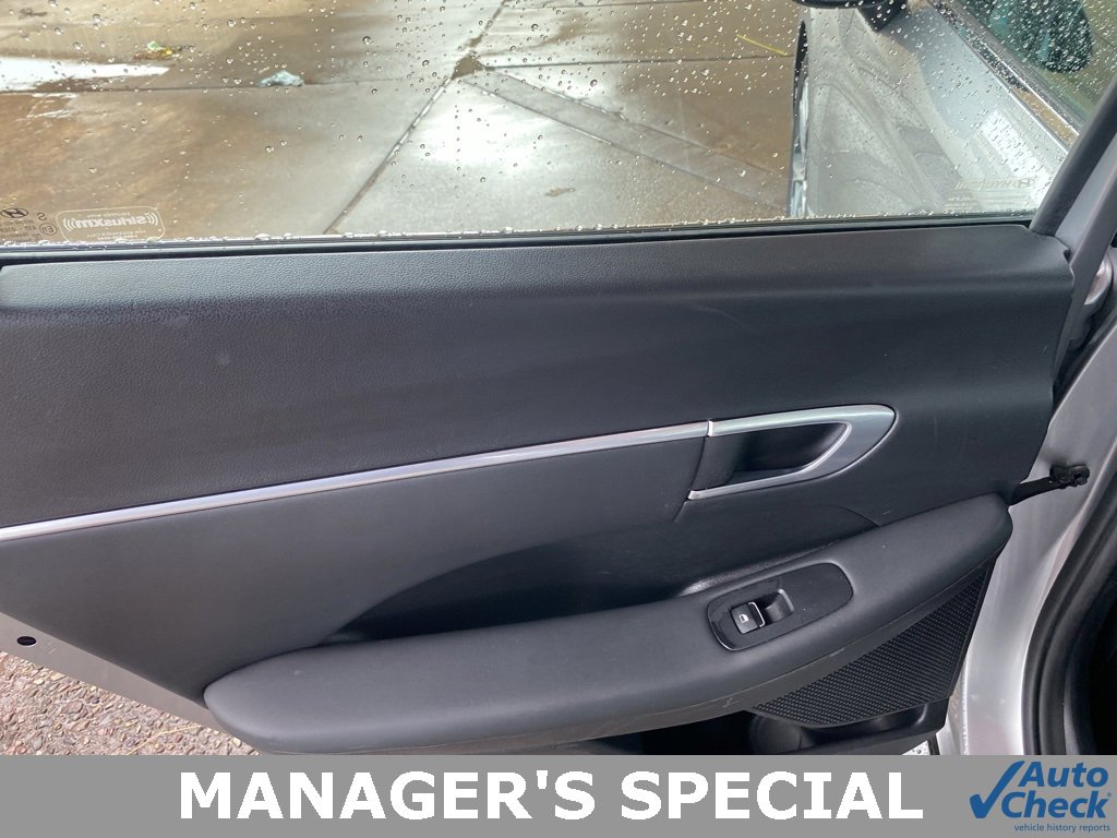 Used 2021 Hyundai Sonata SEL w/ Convenience Package image 17