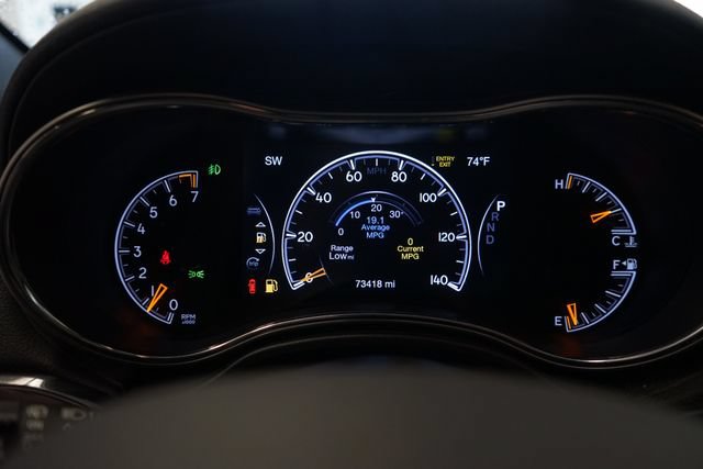 Used 2020 Jeep Grand Cherokee Overland AWD/4WD image 21