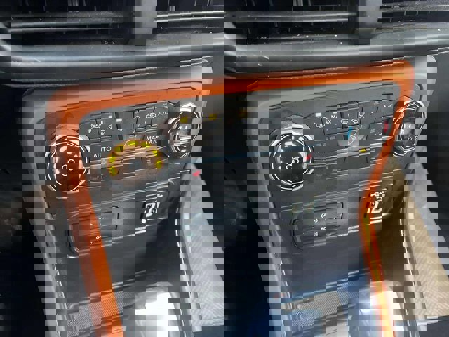 Certified 2021 Ford EcoSport SE w/ SE Appearance Package image 19