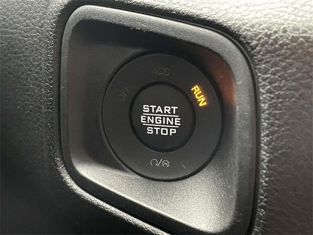 Used 2025 Jeep Gladiator Sport image 24