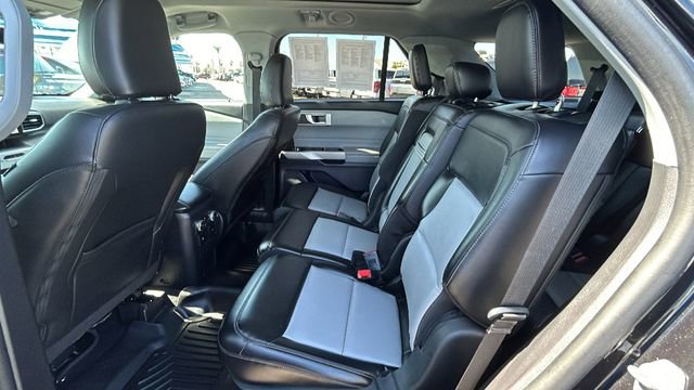 Certified 2022 Ford Explorer XLT w/ Equipment Group 202A image 16