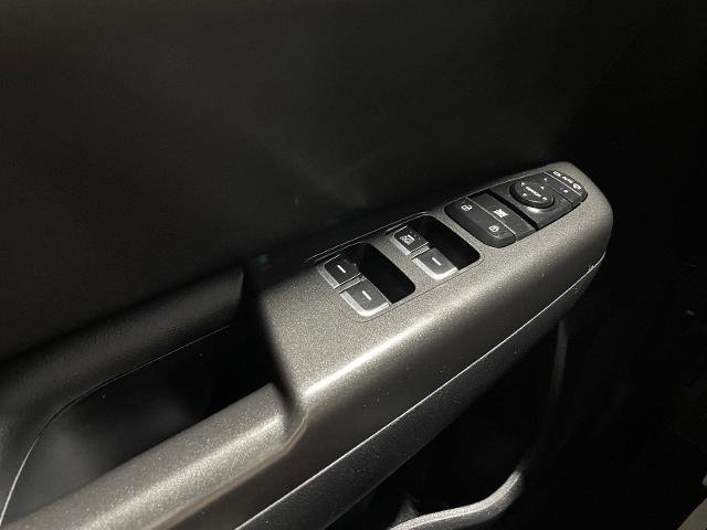 Used 2022 Kia Sportage Nightfall Edition image 25