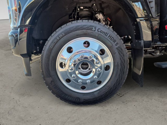 Certified 2026 Ford F450 Platinum AWD/4WD image 10
