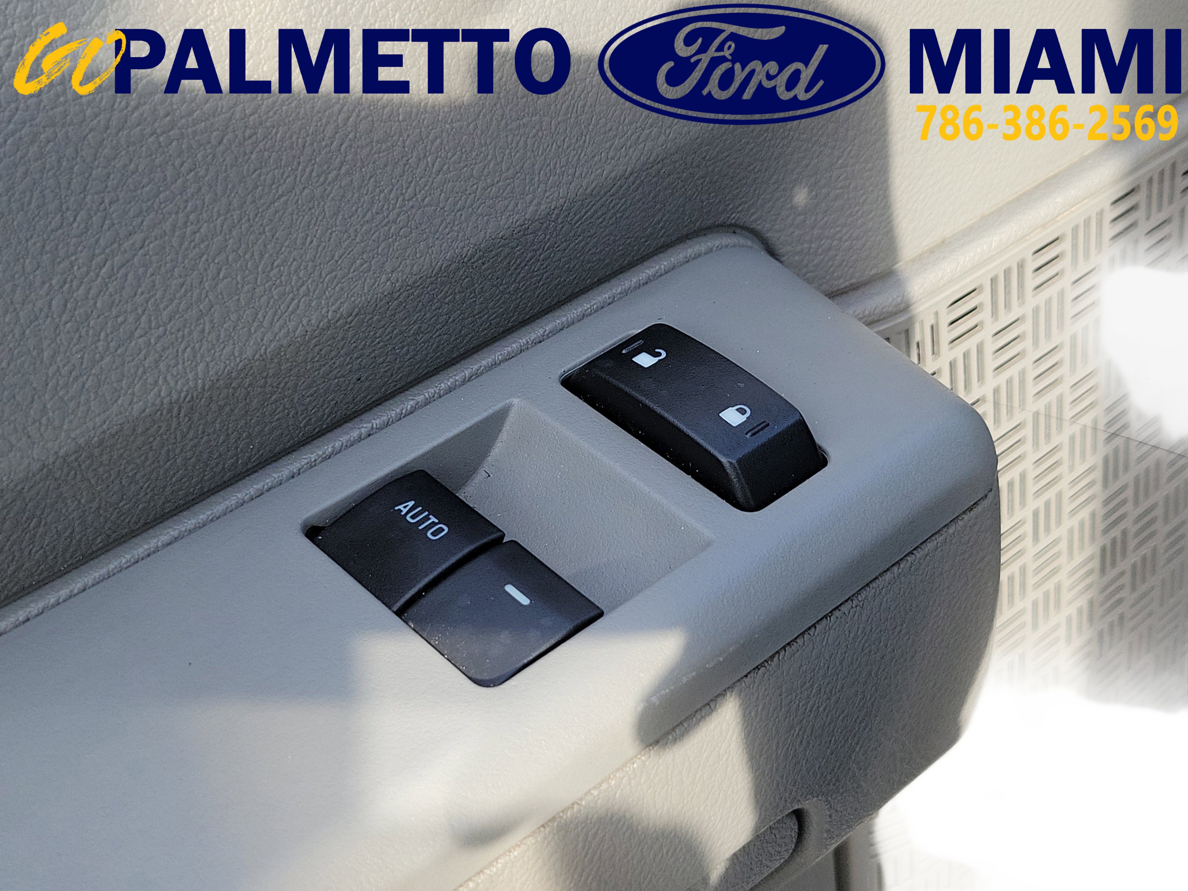 Certified 2022 Ford E-350 and Econoline 350 Super Duty RWD image 15