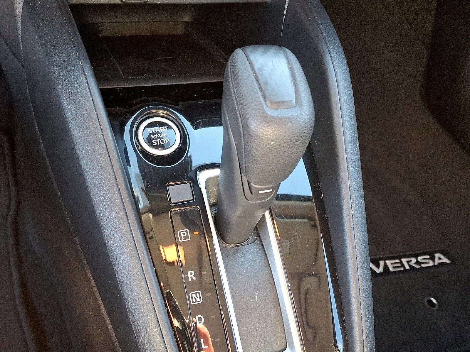 Used 2024 Nissan Versa SV image 13