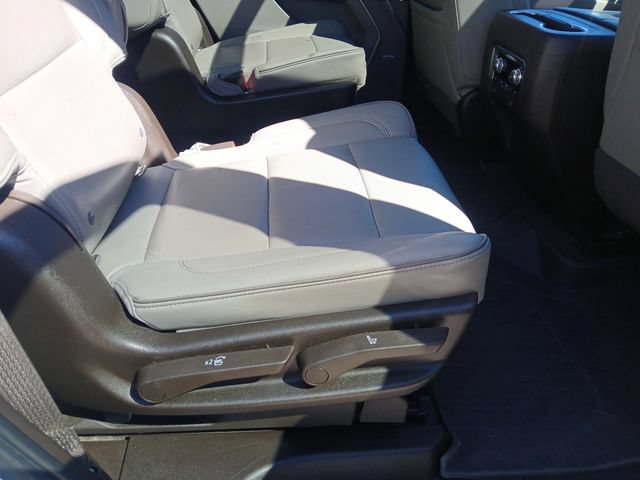 Used 2021 GMC Yukon SLT w/ SLT Luxury Plus Package AWD/4WD image 43