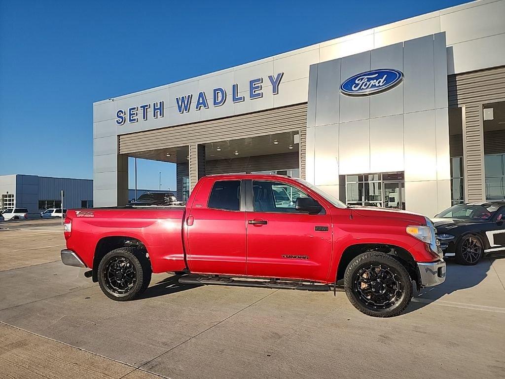 Used 2017 Toyota Tundra SR5 image 1