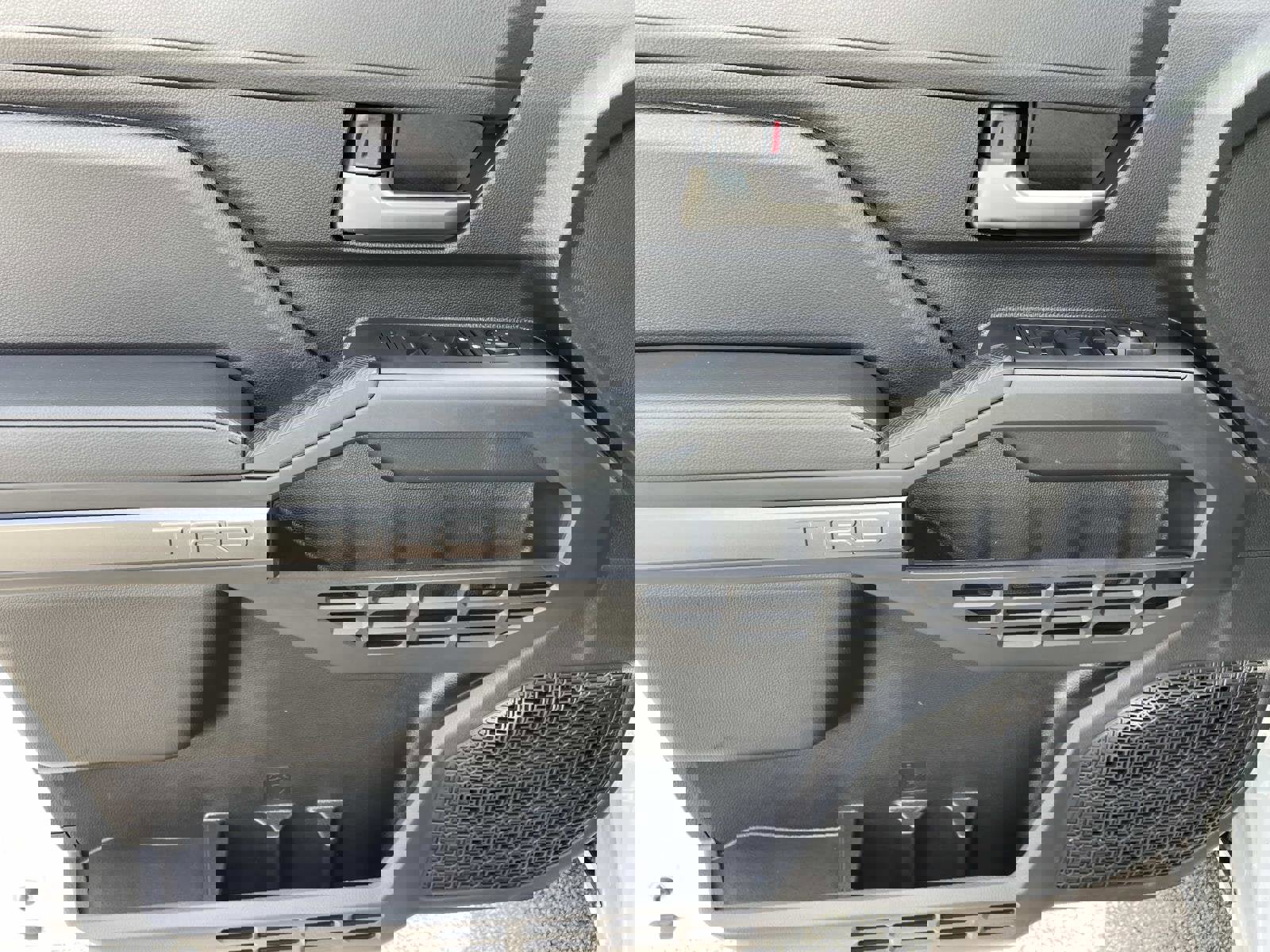 Used 2024 Toyota Tacoma TRD Sport image 18