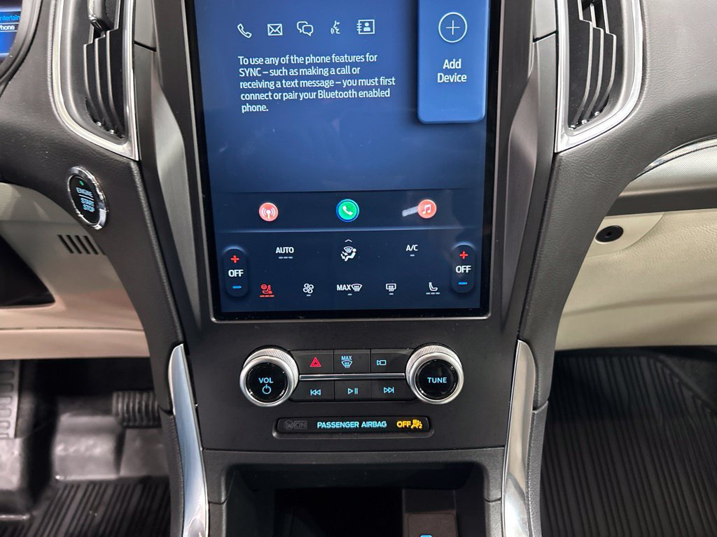 Certified 2024 Ford Edge Titanium AWD/4WD image 22