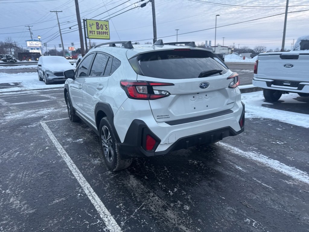 Used 2024 Subaru Crosstrek 2.0i Premium image 5