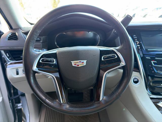 Used 2017 Cadillac Escalade Luxury image 21