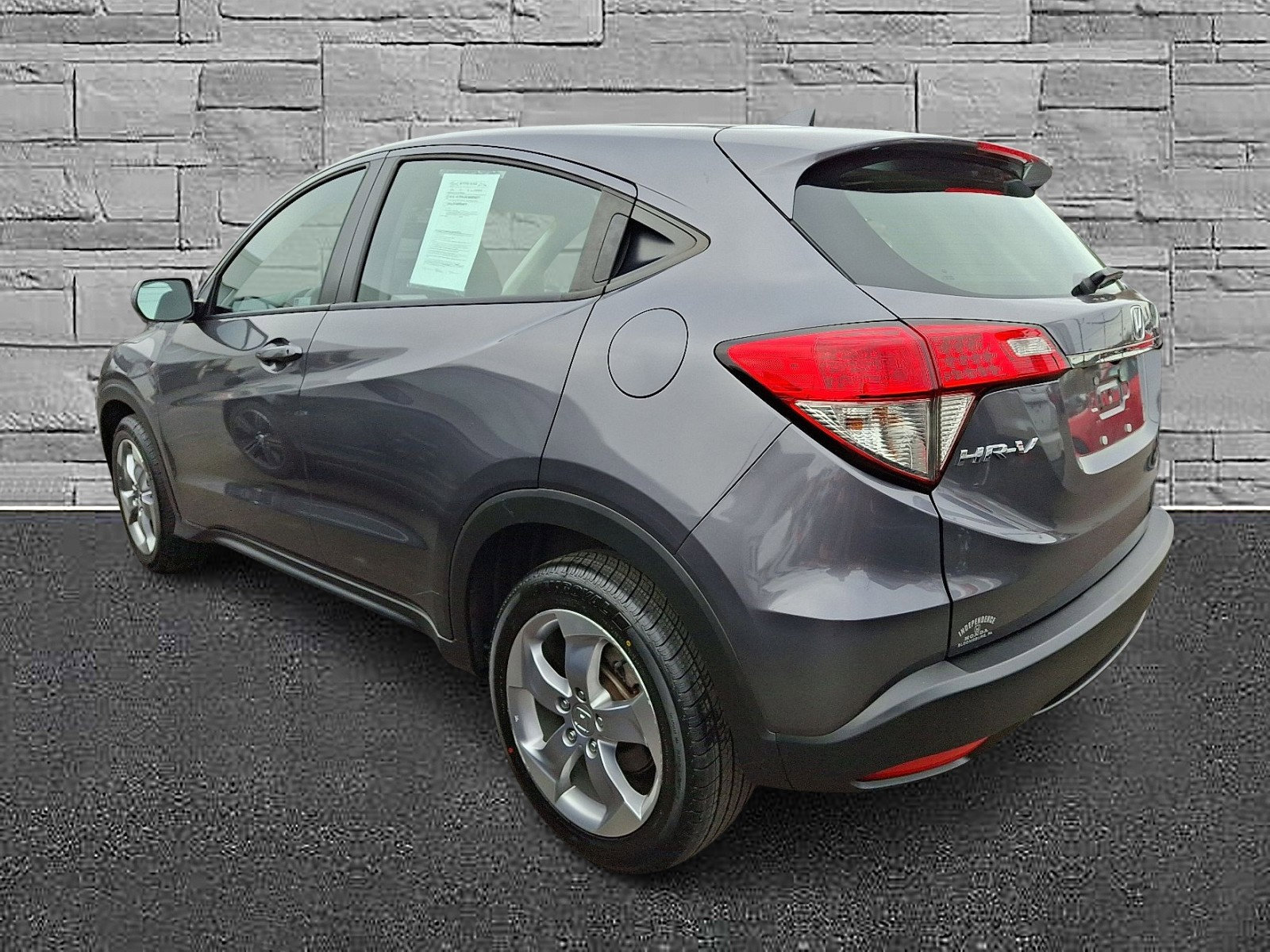 Used 2021 Honda HR-V LX image 6