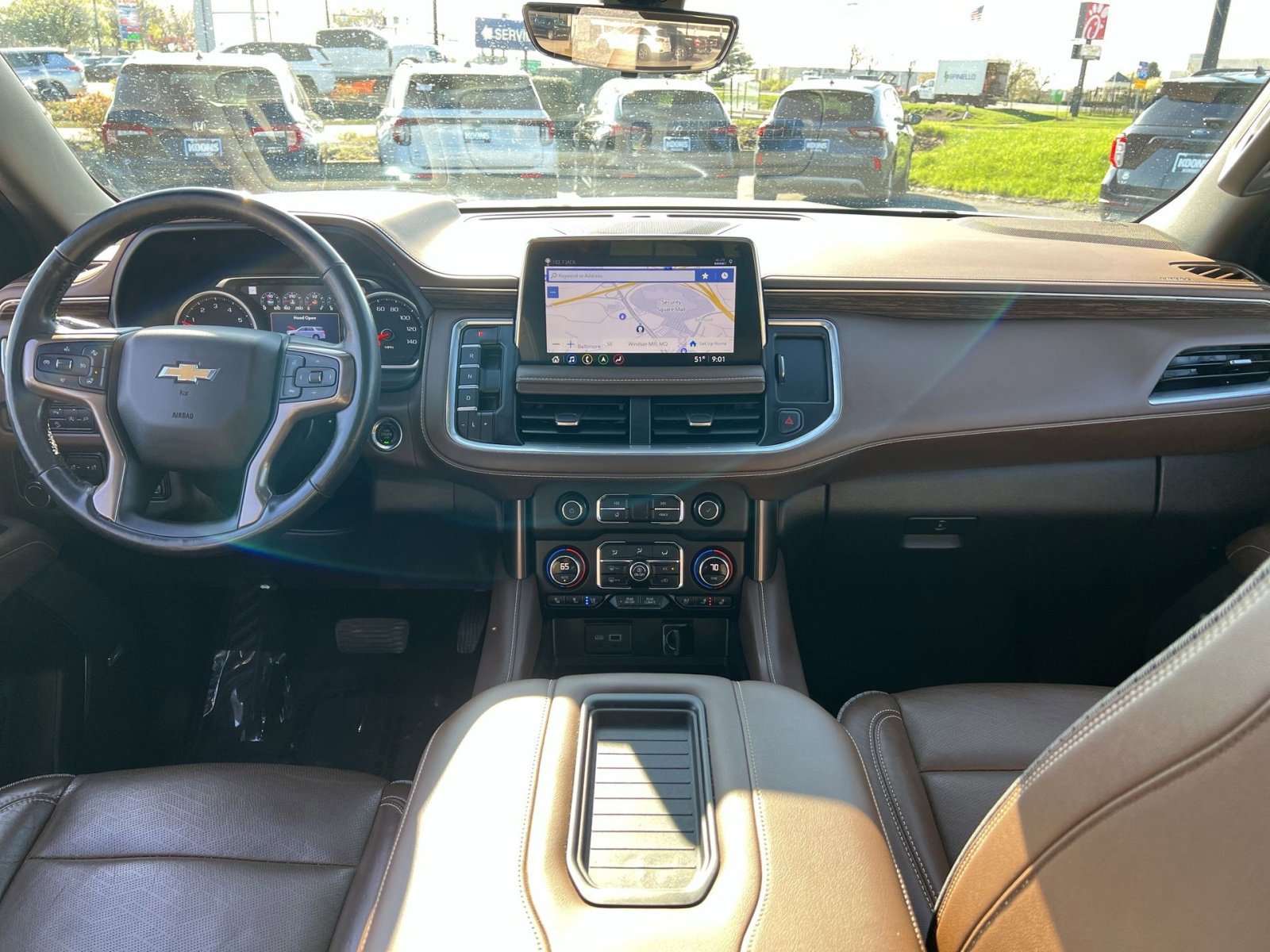 Used 2021 Chevrolet Suburban High Country w/ Premium Package image 23