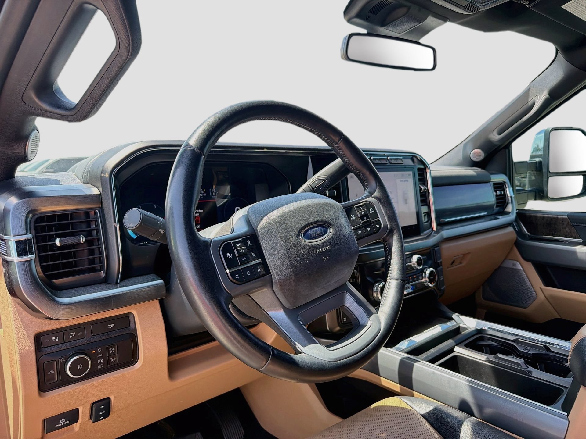 Certified 2024 Ford F250 Lariat w/ Lariat Ultimate Package AWD/4WD image 9
